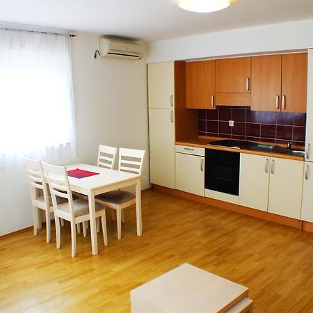 Bokun Apartments III Sisak Exteriör bild