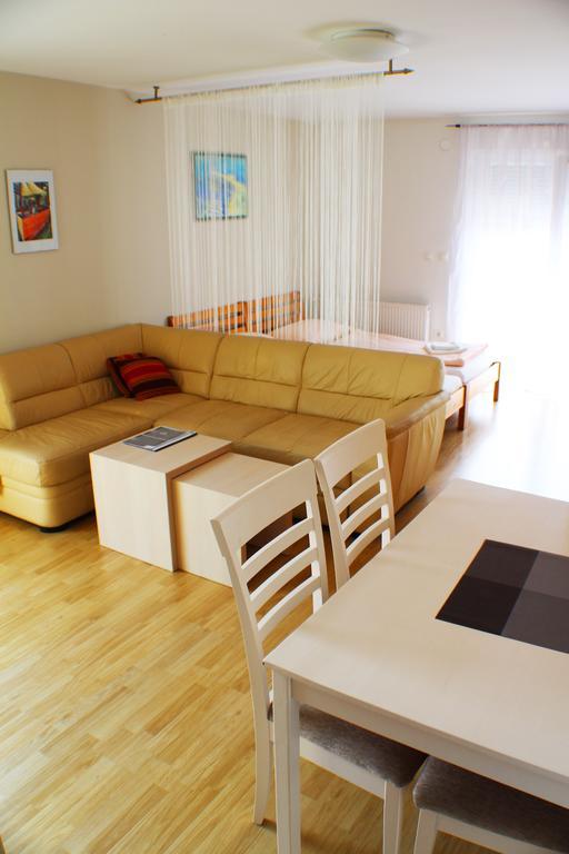 Bokun Apartments III Sisak Exteriör bild